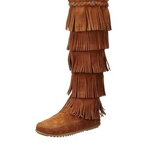 Minnetonka

Women's Layer Fringe Boot